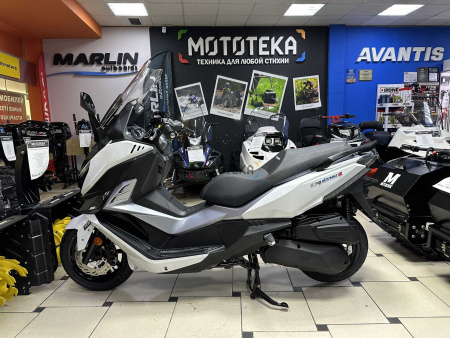 Максискутер SYM (Сим) CRUiSYM a 300 белый с ПТС - купить с доставкой, по выгодной цене в интернет-магазине Мототека